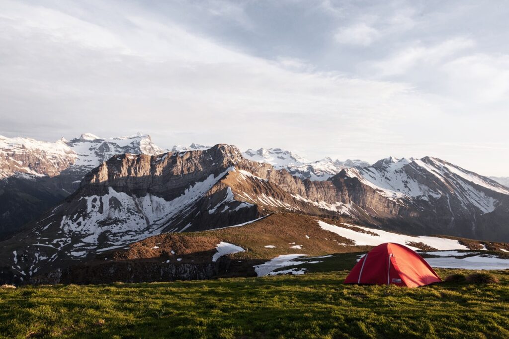 camping, cold, grass-1835352.jpg